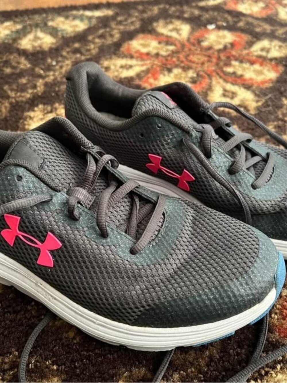 Under Armour Surge 2 Youth Running Shoes 7Y